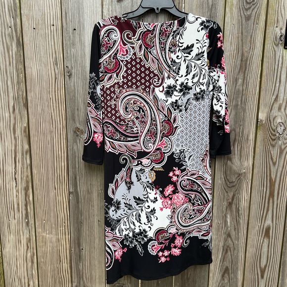 WHITE HOUSE BLACK MARKET Paisley Shift Dress size Small - Picture 10 of 10
